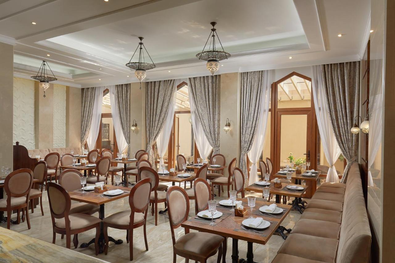 Garuda Boutique Hotel Sukhumi Eksteriør bilde