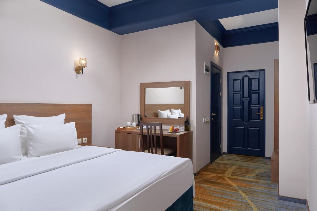 Garuda Boutique Hotel Sukhumi Eksteriør bilde
