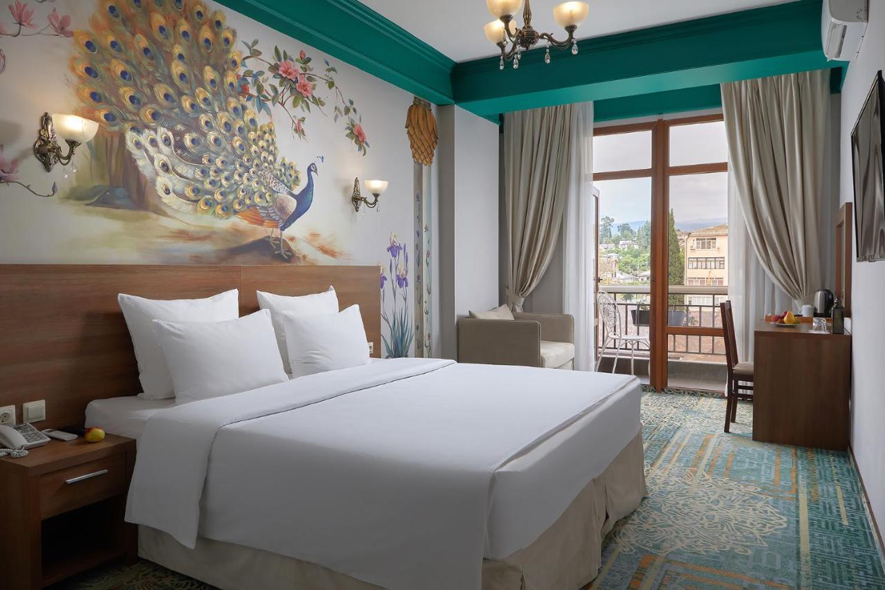 Garuda Boutique Hotel Sukhumi Eksteriør bilde