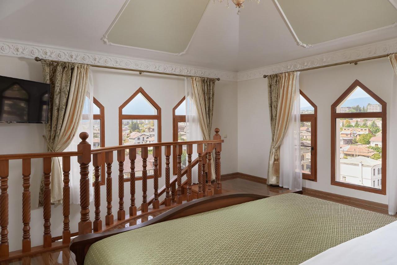 Garuda Boutique Hotel Sukhumi Eksteriør bilde