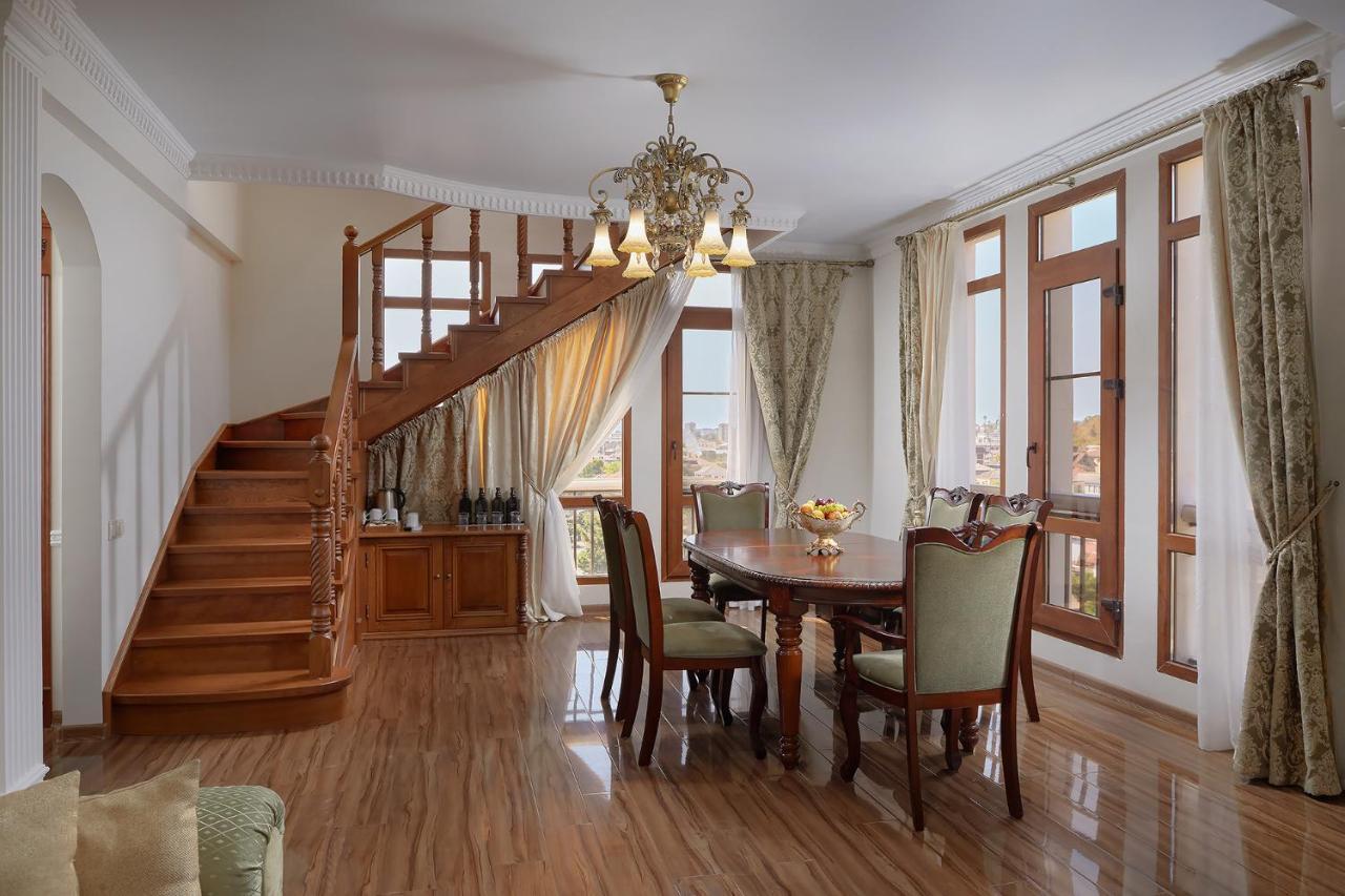 Garuda Boutique Hotel Sukhumi Eksteriør bilde